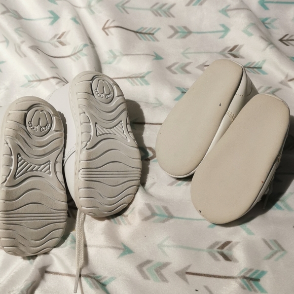 Baby shoes - Picture 2 of 2